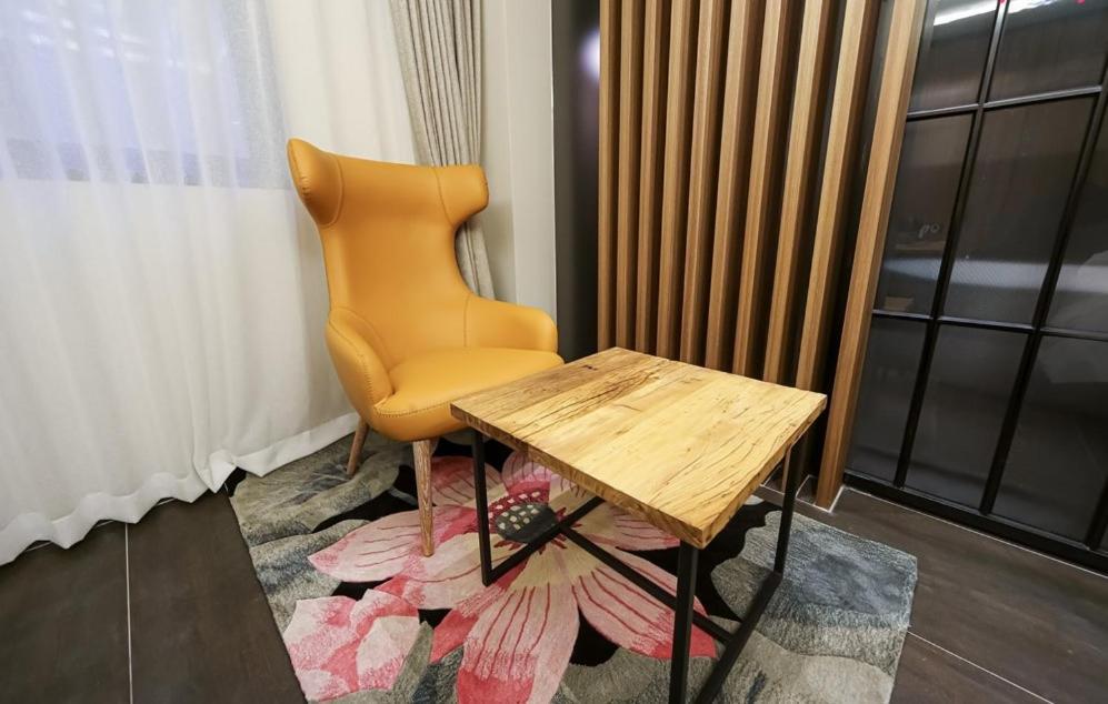 Yeoubi Hotel Чханвон Экстерьер фото